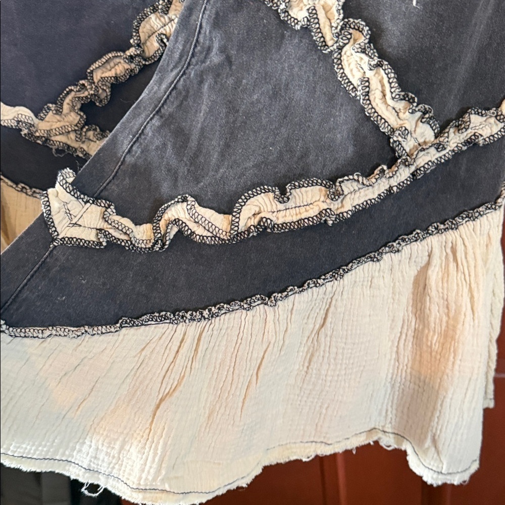 POL Black Wide Leg Flare Jeans with Cream Ruffle Trim - Picture 4 of 5